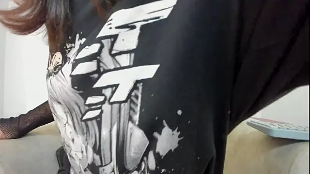 Snapshot of Moonlight1002 chatting on September 26, 2025, 8:02 pm Moonlight1002 online show from September 26, 2025, 8:02 pm