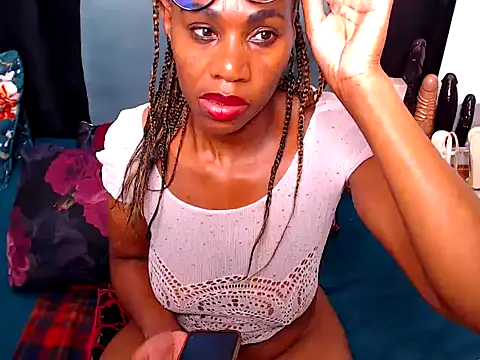 Snapshot of sexybootylicious chatting on December 16, 2024, 3:11 pm sexybootylicious online show from December 16, 2024, 3:11 pm