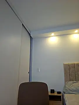 Maya Lewis online show from January 13, 2026, 10:37 pm