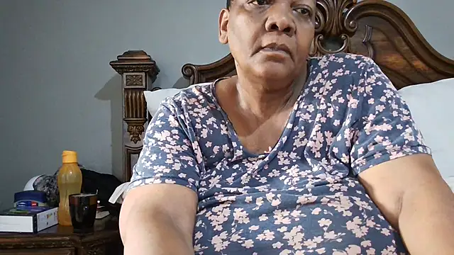 Snapshot of SEXYBOOBSNASS chatting on October 15, 2025, 4:23 am SEXYBOOBSNASS online show from October 15, 2025, 4:23 am