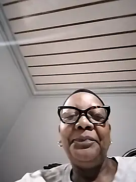 Snapshot of SEXYBOOBSNASS chatting on November 7, 2025, 6:52 pm SEXYBOOBSNASS online show from November 7, 2025, 6:52 pm