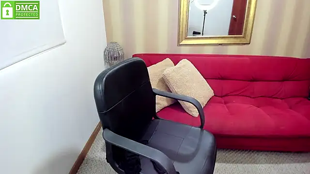 NicolettColin online show from October 27, 2025, 7:29 pm