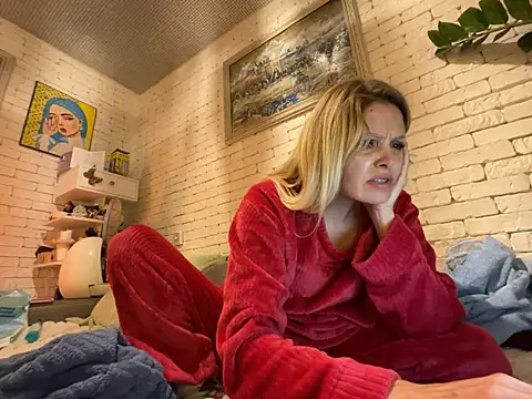 Angel girllovemy online show from January 24, 2025, 3:55 pm