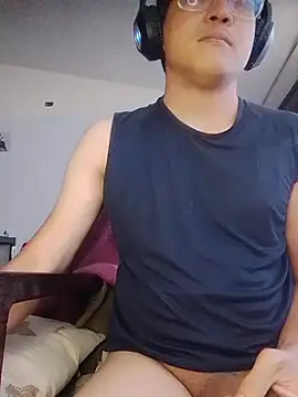 Mghty-cockl88 online show from January 6, 2026, 1:37 pm