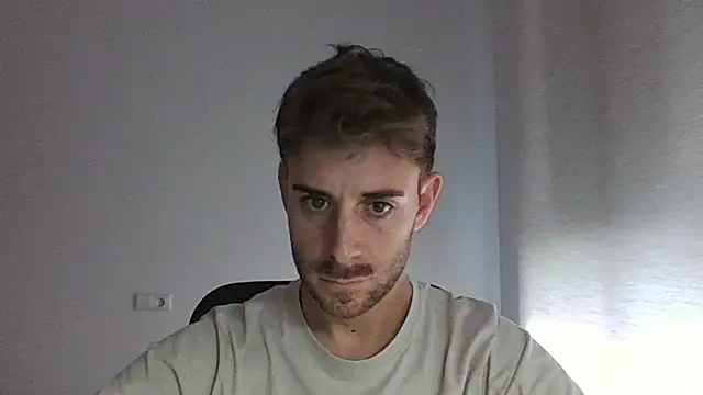 Snapshot of vargas90 chatting on October 15, 2025, 10:37 am vargas90 online show from October 15, 2025, 10:37 am