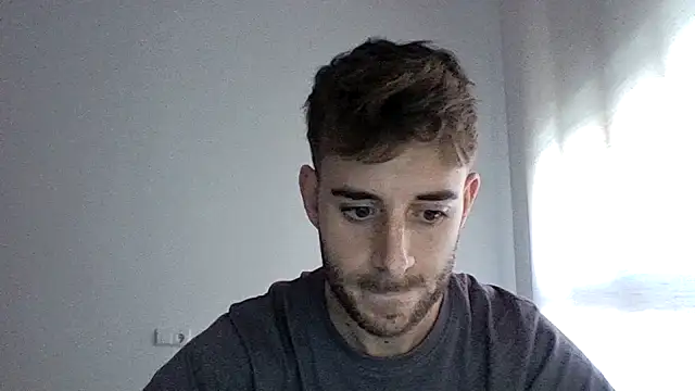 Snapshot of vargas90 chatting on October 29, 2025, 11:23 am vargas90 online show from October 29, 2025, 11:23 am