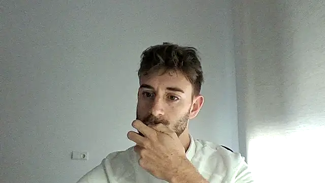 Snapshot of vargas90 chatting on November 19, 2025, 12:38 pm vargas90 online show from November 19, 2025, 12:38 pm