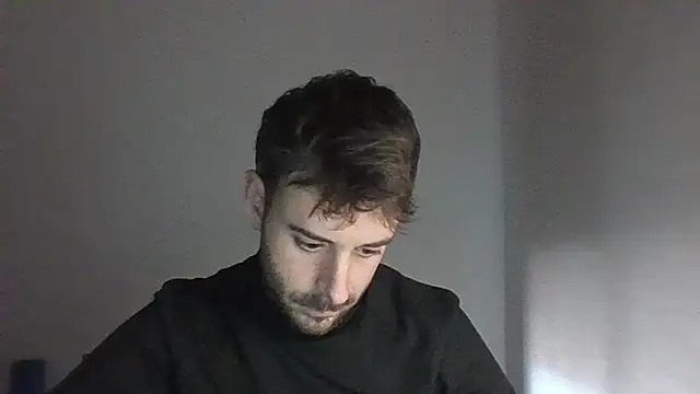 vargas90 online show from December 16, 2025, 1:27 pm