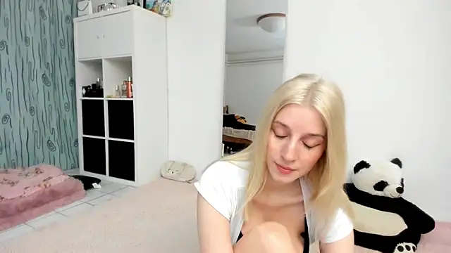 KenzieDawton online show from March 13, 2026, 4:13 pm