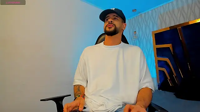 Petesevans online show from December 14, 2025, 1:27 pm