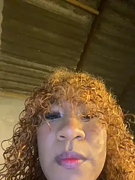 Snapshot of Iam_FerH chatting on October 19, 2025, 5:52 am Iam FerH online show from October 19, 2025, 5:52 am