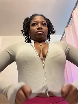 mochamimi online show from March 17, 2026, 1:47 pm