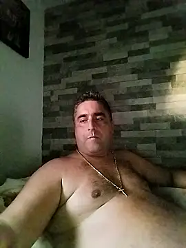 ADRIAN ADI40 online show from October 11, 2025, 3:32 pm