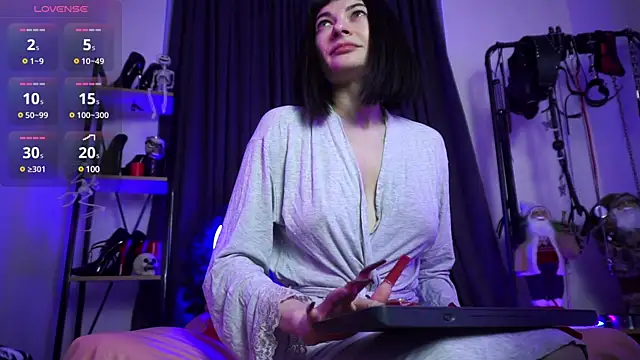 Snapshot of CyberXGoddess chatting on December 19, 2024, 2:12 am CyberXGoddess online show from December 19, 2024, 2:12 am