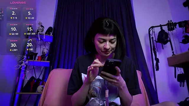 Snapshot of CyberXGoddess chatting on January 13, 2025, 2:28 am CyberXGoddess online show from January 13, 2025, 2:28 am
