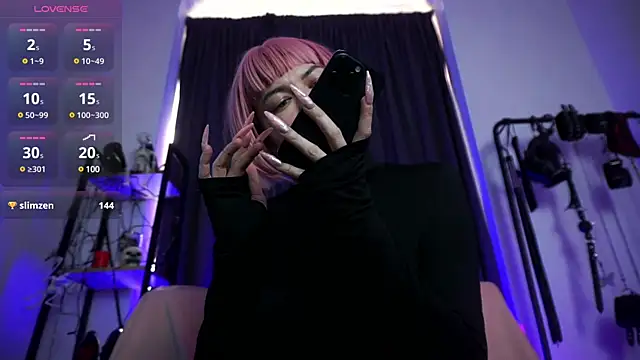 Snapshot of CyberXGoddess chatting on February 13, 2025, 11:17 am CyberXGoddess online show from February 13, 2025, 11:17 am