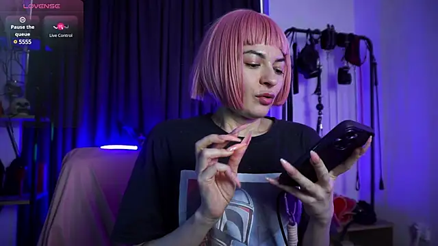 Snapshot of CyberXGoddess chatting on February 14, 2025, 12:57 pm CyberXGoddess online show from February 14, 2025, 12:57 pm