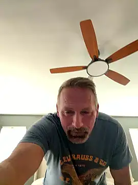 Snapshot of Bronco9602 chatting on January 17, 2026, 3:17 pm Bronco9602 online show from January 17, 2026, 3:17 pm