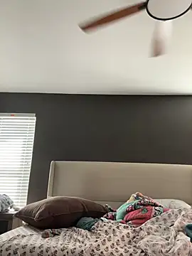 Snapshot of Bronco9602 chatting on February 14, 2026, 6:04 pm Bronco9602 online show from February 14, 2026, 6:04 pm