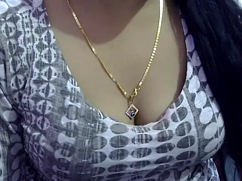 Your wild Dia online show from November 10, 2025, 6:07 pm