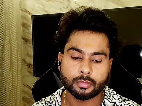 SHENOY3 online show from October 20, 2025, 6:41 pm