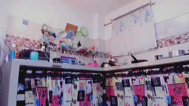 Snapshot of kelly_thomson chatting on January 24, 2025, 3:11 am kelly thomson online show from January 24, 2025, 3:11 am