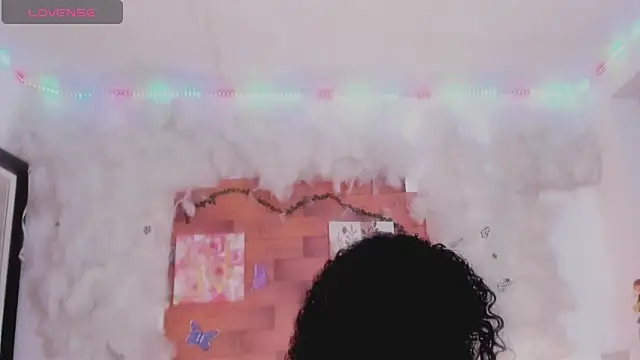 Snapshot of kelly_thomson chatting on January 28, 2025, 8:58 pm kelly thomson online show from January 28, 2025, 8:58 pm