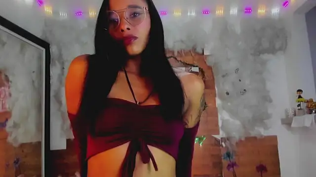 Snapshot of kelly_thomson chatting on February 7, 2025, 10:20 pm kelly thomson online show from February 7, 2025, 10:20 pm