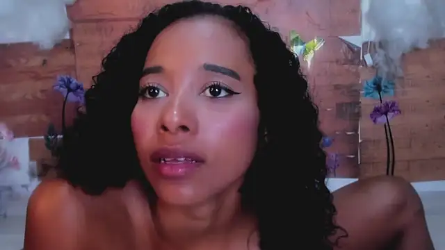 Snapshot of kelly_thomson chatting on February 9, 2025, 9:49 pm kelly thomson online show from February 9, 2025, 9:49 pm