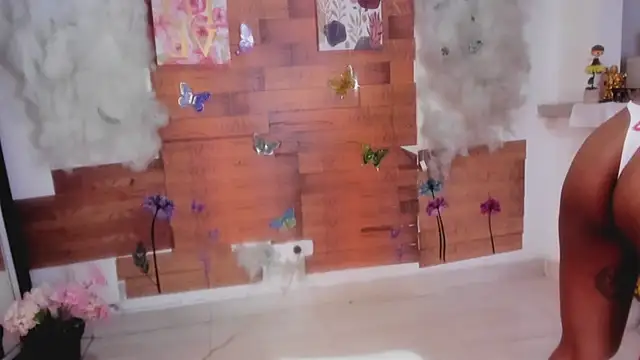 Snapshot of kelly_thomson chatting on February 16, 2025, 4:10 pm kelly thomson online show from February 16, 2025, 4:10 pm