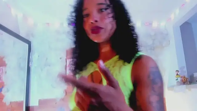 Snapshot of kelly_thomson chatting on March 1, 2025, 11:06 am kelly thomson online show from March 1, 2025, 11:06 am