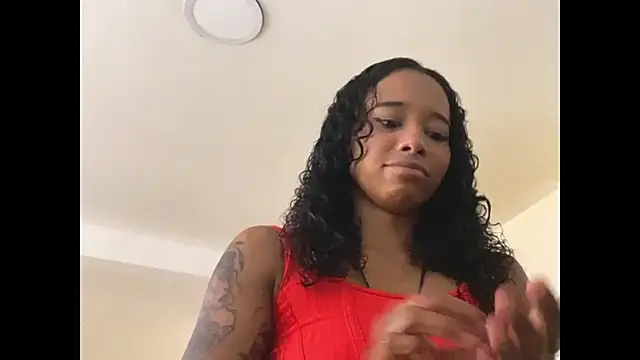 Snapshot of kelly_thomson chatting on March 19, 2025, 12:56 pm kelly thomson online show from March 19, 2025, 12:56 pm