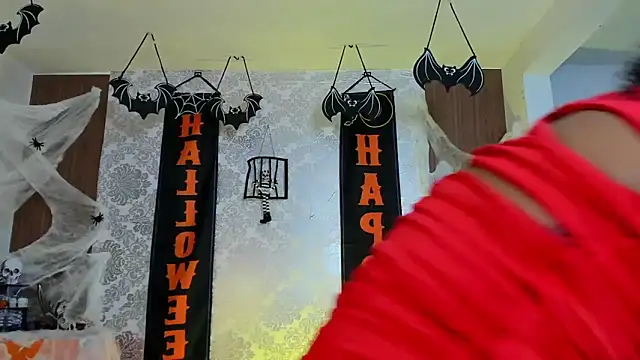 Snapshot of kelly_thomson chatting on October 22, 2025, 10:53 pm kelly thomson online show from October 22, 2025, 10:53 pm