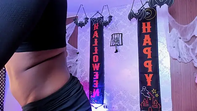 Snapshot of kelly_thomson chatting on October 26, 2025, 10:15 pm kelly thomson online show from October 26, 2025, 10:15 pm