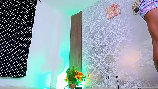 Snapshot of kelly_thomson chatting on November 8, 2025, 11:03 pm kelly thomson online show from November 8, 2025, 11:03 pm