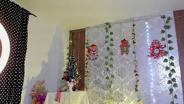 kelly thomson online show from December 5, 2025, 1:25 am