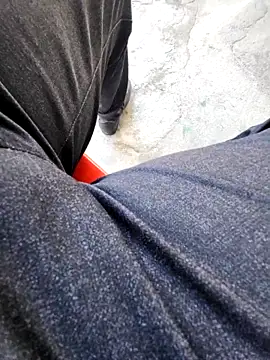 chaunguyen1993 online show from December 20, 2025, 1:12 am