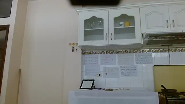 Snapshot of Sara_Brandon chatting on September 23, 2025, 9:40 pm Sara Brandon online show from September 23, 2025, 9:40 pm