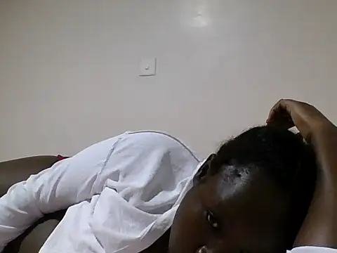 Snapshot of queen_aria19 chatting on January 9, 2026, 4:10 pm queen aria19 online show from January 9, 2026, 4:10 pm