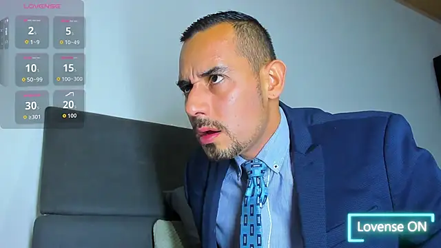 jhonyalzate2 online show from November 20, 2025, 12:55 am