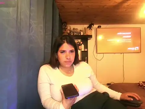 Snapshot of kaaq2 chatting on February 14, 2026, 12:18 am kaaq2 online show from February 14, 2026, 12:18 am