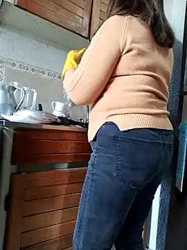 Snapshot of Vicky_Rosse chatting on January 18, 2026, 5:50 pm Vicky Rosse online show from January 18, 2026, 5:50 pm