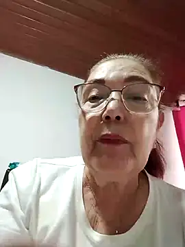 Snapshot of Vicky_Rosse chatting on February 26, 2026, 9:03 pm Vicky Rosse online show from February 26, 2026, 9:03 pm