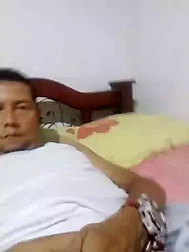 Snapshot of Lachuchaenlacara1988 chatting on December 22, 2024, 3:00 am Lachuchaenlacara1988 online show from December 22, 2024, 3:00 am