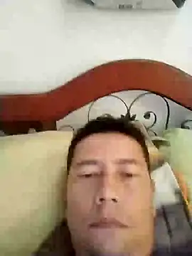 Snapshot of Lachuchaenlacara1988 chatting on January 24, 2025, 4:39 pm Lachuchaenlacara1988 online show from January 24, 2025, 4:39 pm