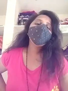 Snapshot of Indiantina chatting on October 31, 2025, 8:15 am Indiantina online show from October 31, 2025, 8:15 am