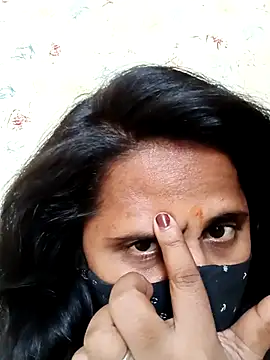 Snapshot of Indiantina chatting on November 4, 2025, 7:40 am Indiantina online show from November 4, 2025, 7:40 am