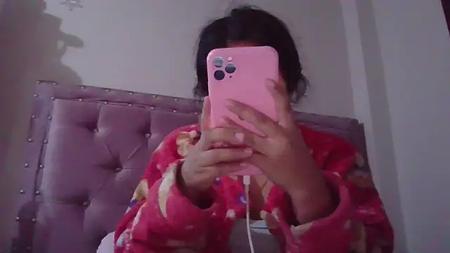 Snapshot of annarose19 chatting on February 1, 2025, 12:29 am annarose19 online show from February 1, 2025, 12:29 am
