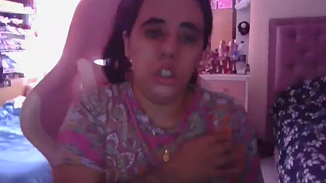 Snapshot of annarose19 chatting on February 5, 2025, 8:25 pm annarose19 online show from February 5, 2025, 8:25 pm