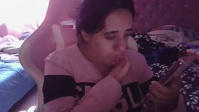 Snapshot of annarose19 chatting on March 3, 2025, 10:42 pm annarose19 online show from March 3, 2025, 10:42 pm